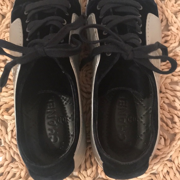 Chanel - Picture 4 of 5